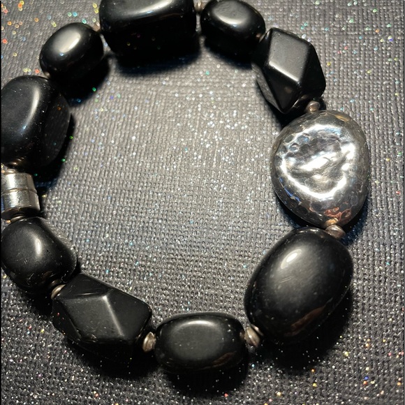 Silpada Black bead $ Silver Nugget Bracelet! *Retired - Picture 1 of 3